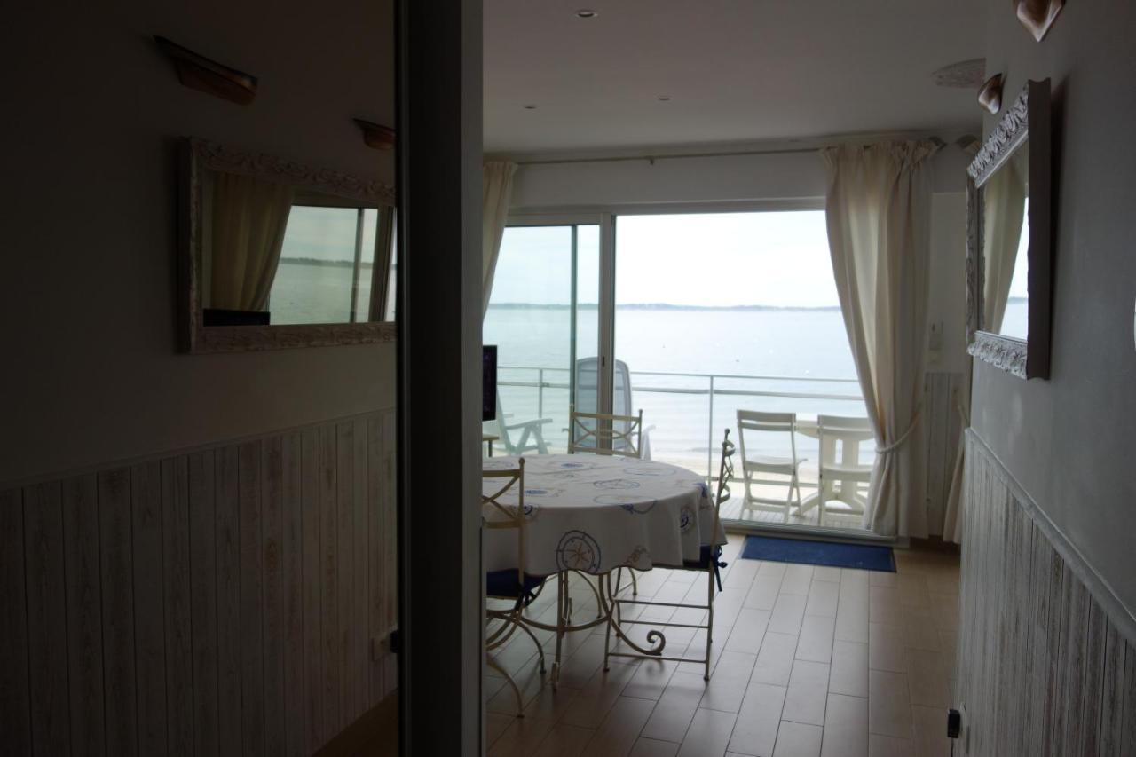 Appartement Arcachon Perreire Premiere Ligne Les Pieds Dans L Eau Vue Magnifique Sur Le Bassin Exterior photo